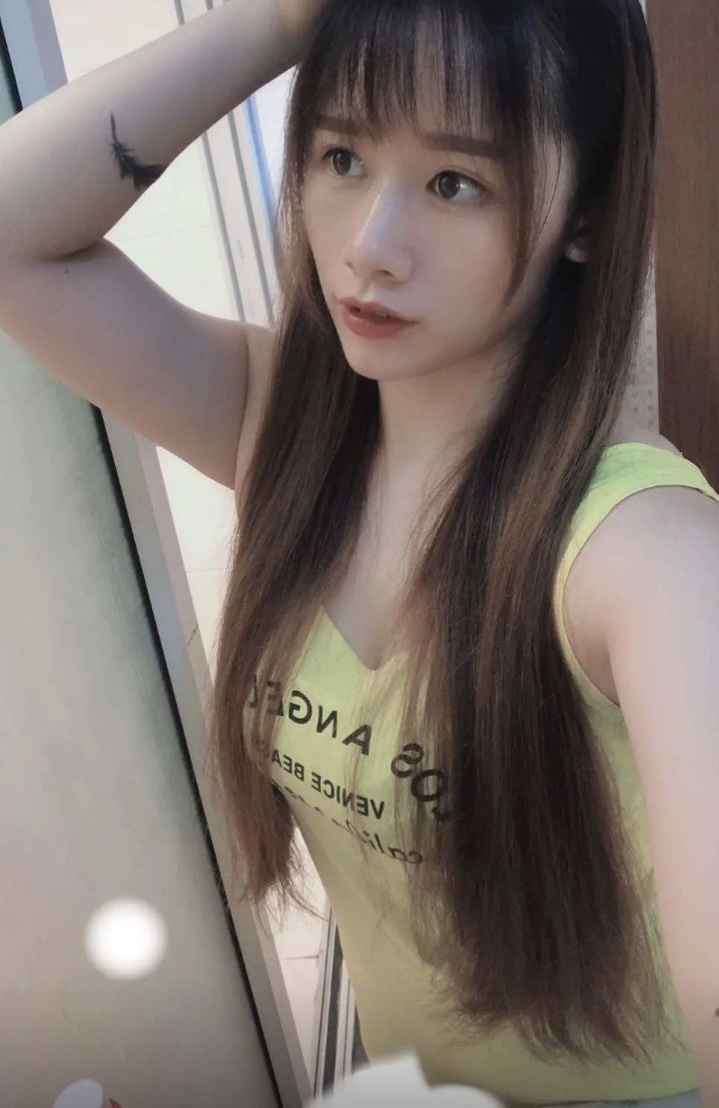 福州清纯可口的兼职少妇